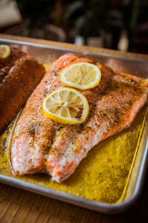 Grilled King Salmon Lingcod Recipe, Prime Rib Recipe Easy, Leftover Prime Rib Recipes, Easy Smoker Recipes, Smoked Dishes, Chinook Salmon, Outdoor Cooking Recipes, Easy Taco Recipes, Dinner Favorites