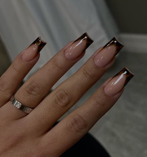 Square Autumn Nails 2024, Fall Nails Medium Length Square, Tapered Square Vs Square Nails, Winter Tapered Square Nails, Thanksgiving Nail Inspo Square, Square Thanksgiving Nails, Croc Nails French Tip, Fall Nails Tapered Square, Fall Tapered Square Nails