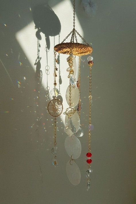 Fairy Room, Crystal Room, Gold Ornament, Room Goals, Dreamy Room, Crystal Suncatchers, Wire Crafts, Room Inspiration Bedroom, Aesthetic Bedroom