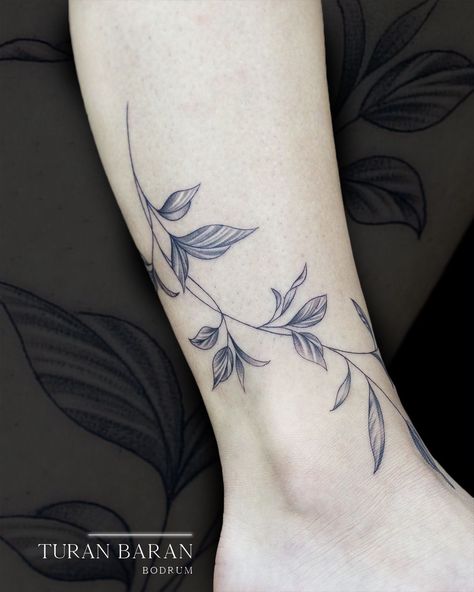 bodrum dövme tattoo piercing leaf tattoo yaprak dövmesi fineline tattoo ankle tattoo Fineline Leaves Tattoo, Tattoo For Ankle, Tattoo Ankle, Leaf Tattoo, Fineline Tattoo, Vine Tattoos, Botanical Tattoo, Elegant Tattoos, Ankle Tattoo