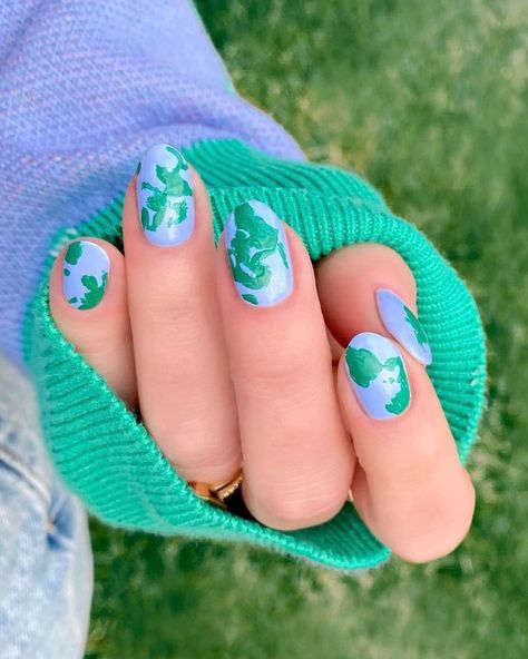 Get Your Earth Day Nail Inspiration Today! 7 Nail Arts You May Try 1 Confetti Nails, Beauty Of Earth, Art 2024, Latest Nail Trends, Viva Glam, White Eyeliner, Happy Earth Day, Happy Earth, Tech Trends