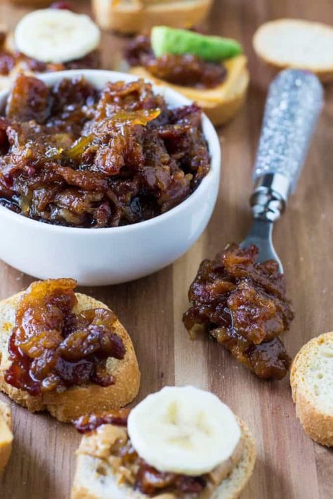 Maple Bacon Jam, Bacon Onion Jam Recipe, Onion Jam Recipe, Bacon Onion Jam, Bacon Jam Recipe, Slow Cooker Bacon, Onion Jam, Bacon Jam, Jam Recipe