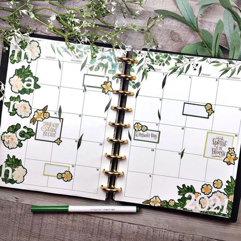 March Monthly Spread, Youtube Channel Video, Planner Monthly Layout, Planner Spreads, Happy Planner Layout, March Month, Planner Spread, Best Planners, Planner Decorating