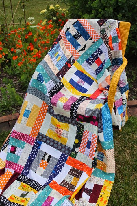 Instagram Blogging, Block Quilt, Stash Buster, Log Cabin Quilts, Cute Quilts, Strip Quilts, Missouri Star Quilt, Scrap Fabric, Colorful Quilts