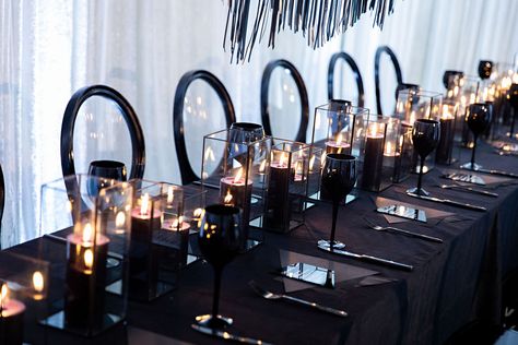 Kardashian Birthday Party Theme, Male Dinner Party Decor, Masculine Dinner Party Decor, Black Party Centerpieces, Masculine Party Decor Centerpiece Ideas, Masculine Birthday Party Ideas, All Black Decorations Party, Black Centerpieces Birthday, Black And Purple Party Decorations