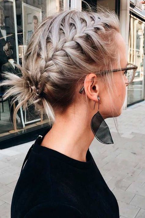 27 Terrific Shoulder Length Hairstyles To Make Your Look Special | Page 3 of 6 Braided Updo For Short Hair, Easy Updo Hairstyles, Peinados Fáciles Para Cabello Corto, Easy Summer Hairstyles, Penteado Cabelo Curto, Short Hair Updo, Braided Updo, Box Braids Hairstyles, Braids For Short Hair