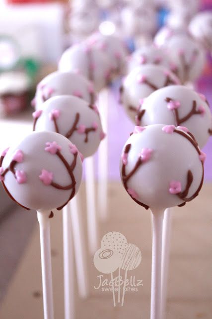 Cherry Blossom Cake Pops Elegant Cake Pops, Cherry Blossom Wedding Theme, Cherry Blossom Party, Cherry Blossom Cake, Blossom Cake, Japanese Party, Cherry Blossom Theme, Pop Cake, Pop Cakes