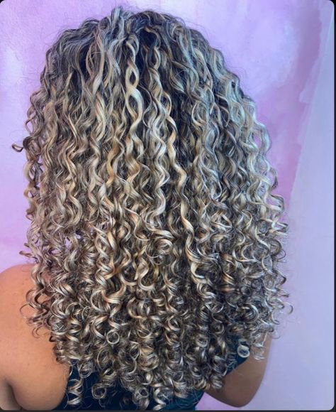 Silver Highlights On Brown Curly Hair, Highlight Colors For Curly Hair, Icy Blonde Highlights On Dark Curly Hair, Black Hair With Platinum Highlights Curly Hair, Heavy Blonde Highlights On Curly Brown Hair, Curly Hair Colors Ideas Highlights, Full Highlight Curly Hair, Blonde Highlights On Mixed Curly Hair, Blonde Highlights On Dark Brown Hair Curly