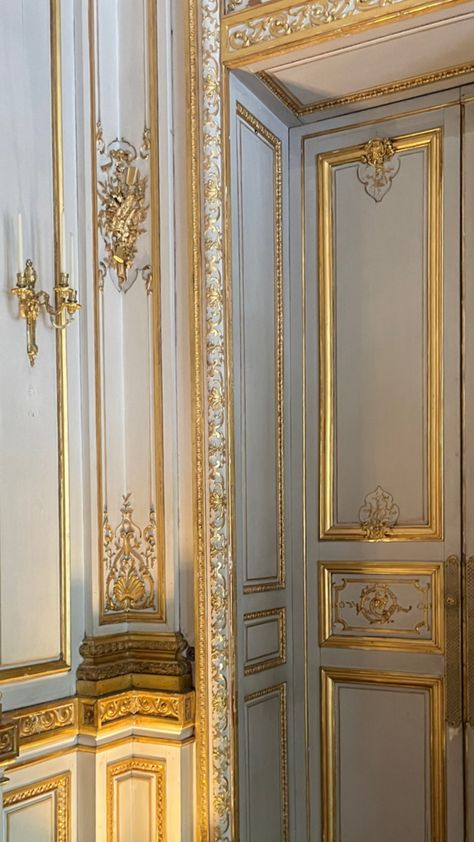 Gold Baseboards, Gold Trim Walls Moldings, French Wall Molding, Rococo Aesthetic Bedroom, Gold Trim Walls, French Paneling, Moulding Wall, Random Decor, Royal Room