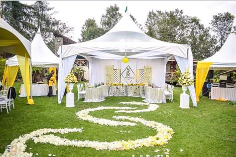 Kenyan Garden Wedding Decor – Clipkulture Kenyan Wedding Decor, Budget For Couples, Traditional African Wedding, Garden Wedding Decor, Kenyan Wedding, Themed Wedding Decorations, African Wedding Attire, African Traditional Wedding, Wedding Decoration Ideas