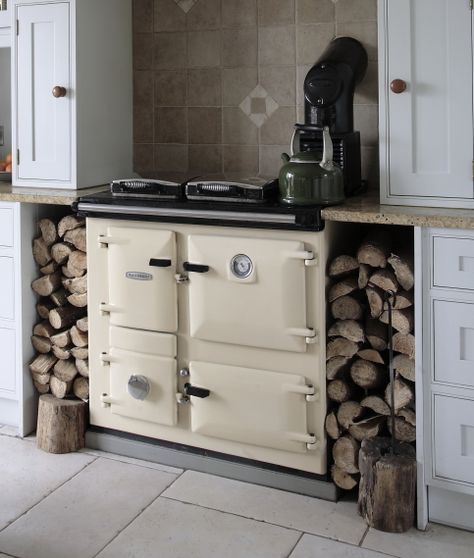 Aga Wood Burning Stove, Wood Burning Cooking Stove, Wood Stove Kitchen Ideas, Rayburn Kitchen Ideas, Kitchen Wood Burning Stove, Wood Cook Stove Kitchen, Wood Burning Cook Stove, Pizza Oven Outdoor Kitchen, Kitchen Cooker