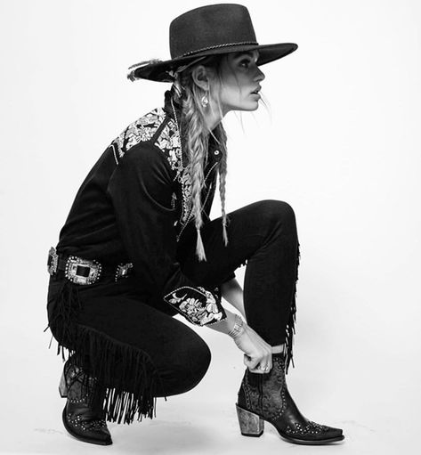 Rat Poison, Cowboy Aesthetic, Black Cowgirl, Cowboy Costume, Cowboy Girl, Looks Country, Western Aesthetic, Cowboy Outfits, Western Chic