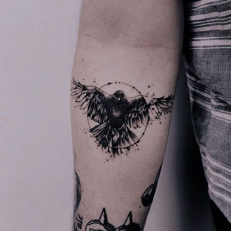 Viking Tattoos Ideas For Woman, Crows Ravens Tattoos, Pretty Raven Tattoo, Crow Tatoos Men, Raven Wrist Tattoos For Women, Viking Tattoos Raven, Raven Tatoos Ideas, Crow Tattoo Shoulder, Raven Bird Tattoo