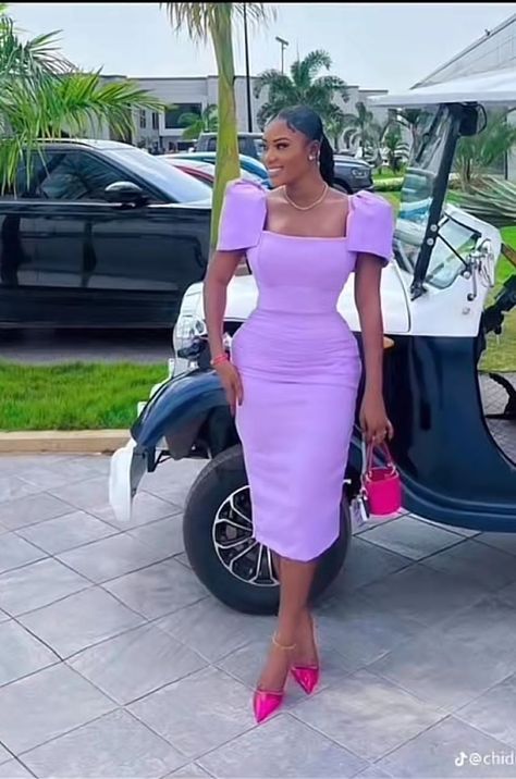 Gown Suits For Women Classy, Crepe Styles For Ladies, Kente Dress, Woman Suit, Derby Outfits, Ankara Designs, Chic Dress Classy, Gown Suit, Women Dress Online