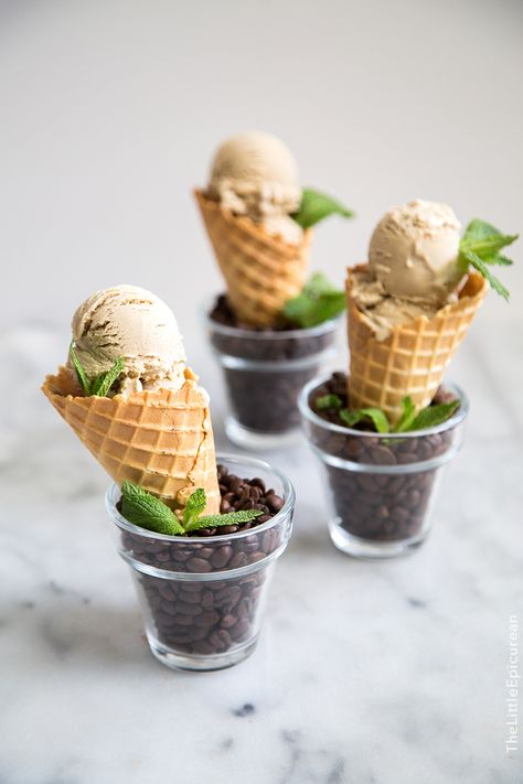 Mint Mojito Coffee Ice Cream (inspired by Philz Coffee!!!) Ice Cream Plating Ideas, Ice Cream Plating, Ice Cream Inspiration, Mint Mojito, Homemade Ice Cream Recipes, Coffee Ice, Espresso Powder, Coffee Ice Cream, Ice Cream Party