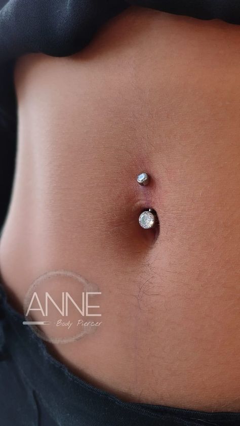 Annelise Pacheco: A Perfuradora de Piercing que Une Paixão e Segurança para Transformar Corpos - Blog Tattoo2me Piercing Facial, Belly Piercing Jewelry, E Tattoo, Piercing Ideas, Navel Piercing, Belly Piercing, Belly Button Piercing, Belly Rings, Piercing Jewelry