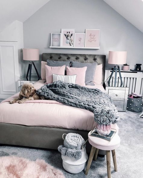 Dark Grey And Pink Bedroom, Bedroom Ideas Pink And Grey, Pink Grey And White Bedroom, Grey And Pink Bedroom Ideas, Grey Bed Frame Bedroom Ideas, Pink And Gray Bedroom, Pink Grey Bedroom, Bedroom Ideas Chic, Blue And Grey Bedroom Ideas