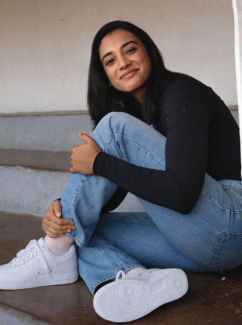 Smriti Mandhana Cute Wallpaper, Cute Rabbit Images, Women Cricket, Smriti Mandhana, Team India, Cricket Wallpapers, New Photos Hd, Bff Tattoos, Rakul Preet