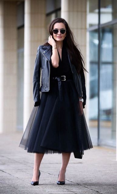 Black Tulle Skirt Outfit, Tulle Skirt Outfit, Tulle Outfit, Tulle Mini Skirt, Black Tulle Skirt, Tulle Skirts Outfit, Black Skirt Outfits, Louboutin Pigalle, Skirt Tulle