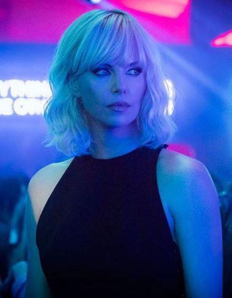 Charlize Theron Atomic Blonde Charlize Theron, Theron Charlize, Charliez Theron, Charlize Theron Hair, Atomic Blonde, Mtv Movie Awards, Christina Ricci, Charlize Theron, Cool Costumes