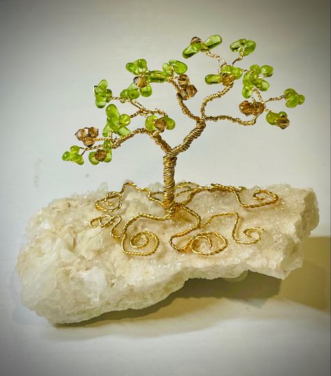 Wire Tree Sculpture Diy How To Make, Wire Tree With Beads, Tree With Beads, Wire Bonsai Tree, Unique Beaded Jewelry, Wire Bonsai, Wire Tutorials, Wire Art Sculpture, Japanese Tree