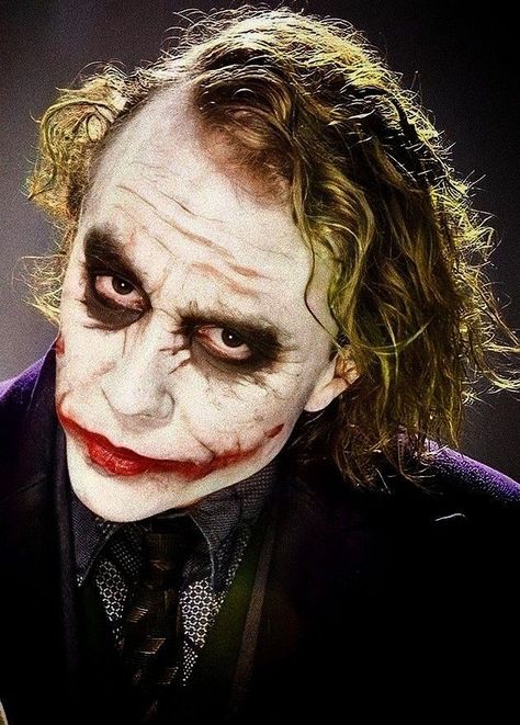 Heath Ledger Joker Portrait, Heath Ledger Joker Makeup, The Joker Portrait, Joker Face Paint, Joker Makeup Tutorial, Joker Outfit, Freddy Krueger Art, Joker Dark Knight, Joker Halloween