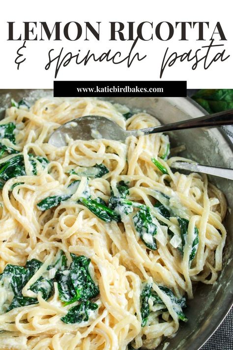 Ricotta Spinach Pasta, Spinach Pasta Recipe, Easy Weeknight Pasta, Spinach Pasta Recipes, Ricotta Spinach, Weeknight Pasta, Spinach Sauce, Lemon Spaghetti, Ricotta Pasta