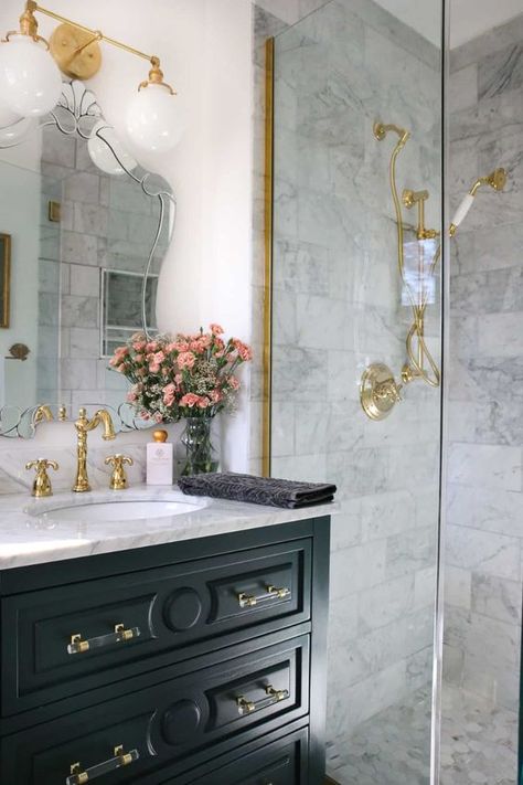 23+ Elegant & Timeless Parisian Bathroom Decor Ideas 23 Parisian Bathroom Decor, Parisian Bathroom, Bathroom Renovation Diy, Glam Bathroom, Bathroom Plans, Gold Fixtures, Vintage Elements, One Room Challenge, Room Challenge