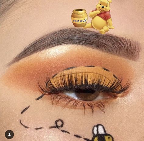 Winnie The Pooh Makeup, Pooh Makeup, Disney Eye Makeup, Disney Inspired Makeup, Makeup Themes, Halloween Make-up Looks, Make Up Designs, Cute Eye Makeup, Face Art Makeup