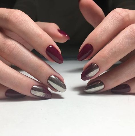 Grey Red Nails, Burgundy Silver Nails, Burgundy And Grey Nails, Burgundy Nails With Silver, Dark Red Nail Polish, Burgundy Nail Designs, Nails With Silver, Make Up Gold, Grey Nails