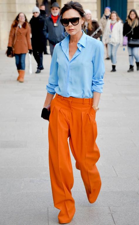 Orange Pants Outfit, Pantalon Orange, Colour Combinations Fashion, Color Blocking Outfits, Orange Pants, Orange Outfit, Orange Fashion, 여자 패션, 가을 패션