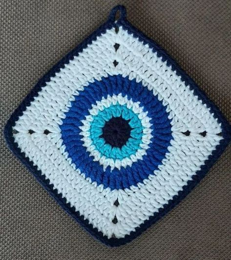 Crochet Evil Eye Granny Square, Evil Eye Granny Square Pattern, Evil Eye Granny Square, Eye Granny Square, Crochet Sole, Crochet Placemat Patterns, Swap Ideas, Granny Square Crochet Patterns Free, Crochet Eyes