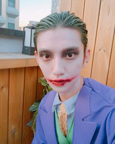 Joshua Meme, Kpop Halloween Costume, Joker Halloween, Seventeen Instagram, Hong Jisoo, Joshua Seventeen, Joshua Hong, Hoshi Seventeen, Pledis 17