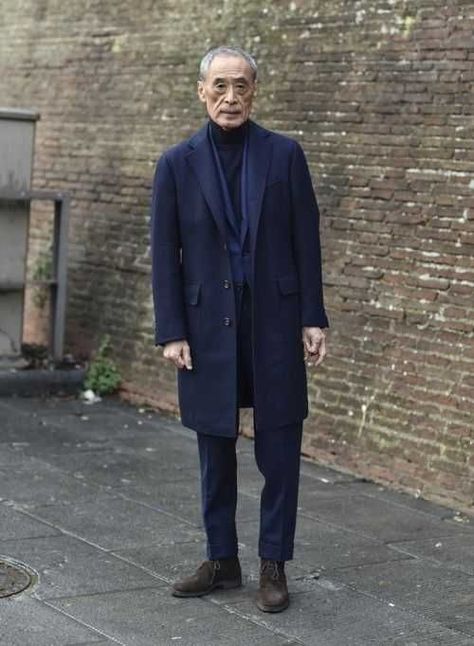 Navy Overcoat, Italian Fashion Street, Polo Coat, Preppy Mens Fashion, Long Overcoat, Classic Coats, Old Man, The Master, Mens Street Style