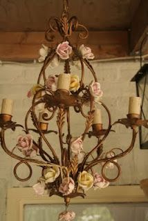 Chandelier With Flowers, Frosé, Flower Chandelier, Rustic Romance, Romantic Lighting, Purple Home, Beautiful Chandelier, Beautiful Lighting, Chandelier Lamp