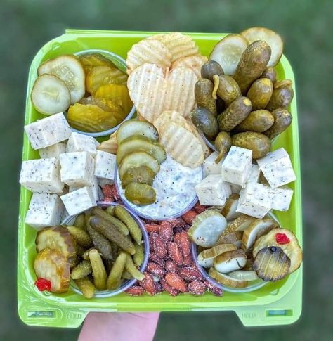 Pickle Charcuterie Board, Pickle Charcuterie, Bring A Board Party, Pickle Board, Bring A Board, Charcuterie Christmas, Tea Foods, Bday Picnic, Pickle Party