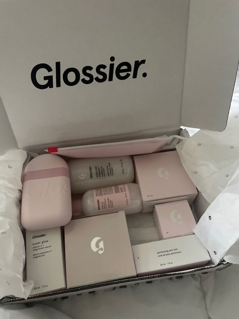 skin care self care pink aesthetic Super Glow, Sephora Skin Care, Glow Skin, Pretty Skin Care, Fancy Makeup, Skin Care Items, Pretty Skin, Makeup Items, Makeup Essentials