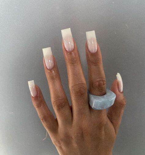 ∨∧ STUDIO VALZA (@studio_valzaa) posted on Instagram: “@_leonanails” • Jun 4, 2022 at 8:35pm UTC Milky Nails, Square Nails, Nude Nails, Nails Nails, Swag Nails, Stylish Nails, Nails Inspiration, Acrylic Nails, Nail Art