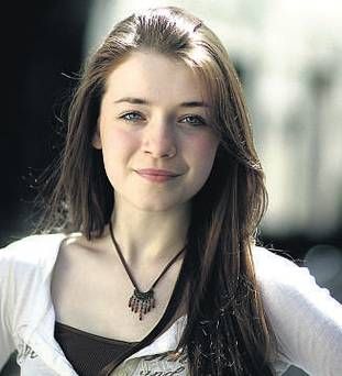 Irish Faces, Locke And Key, The Glade, Sarah Bolger, Character Inspiration Girl, Character Inspiration Male, Teen Actresses, Female Character Inspiration, Face Characters