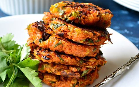 Spicy Sweet Potato Rosti: Swiss Potato Fritter [Vegan] - One Green Planet Baked Fritters, Potato Rosti Recipe, Sweet Potato Rosti, Rosti Recipe, Potato Rosti, Raw Sweet Potato, Veggie Fritters, Swiss Chard Recipes, Chard Recipes