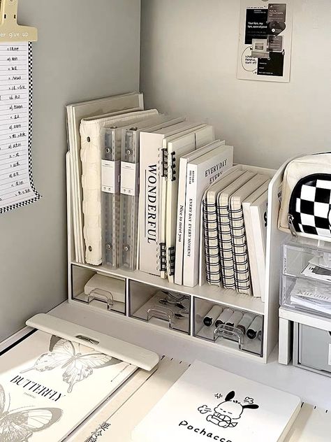 Pochacco Bedroom, Aesthetic Stationary Organization, University Room Ideas, Desk Top Decor, Room Organisation, Study Desk Decor, Study Corner, Aesthetic Study, Desk Inspo