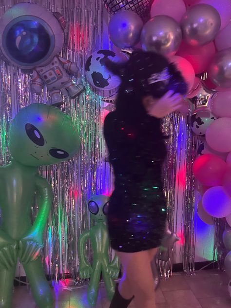 Cowboys Vs Aliens Party, Cowboy Vs Aliens Party, Euphoria Birthday, Cowgirl Disco, Cowboys & Aliens, 25th Bday, Alien Party, Hot Music, 17 Birthday