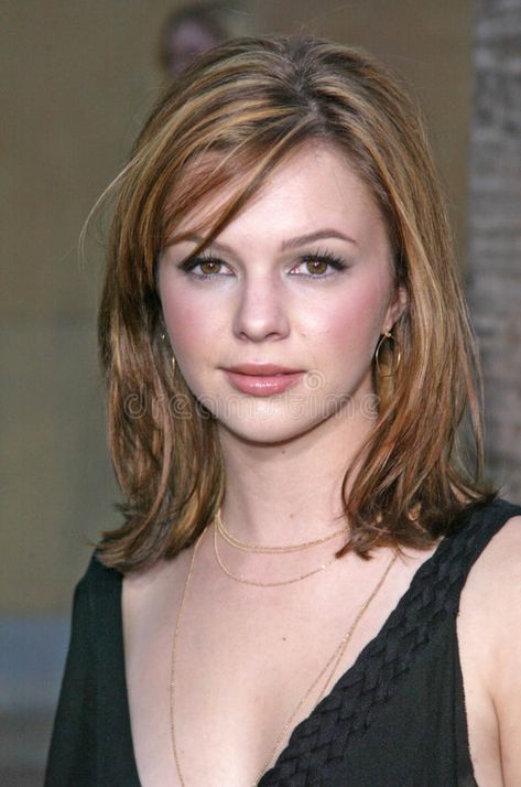 Natural Classic Gamine Amber Tamblyn Gamine Face, Bangs And Highlights, Polished Makeup, 1920 Hair, Most Beautiful Hair, Amber Tamblyn, Hair Secrets, Crochet Braids Hairstyles, Best Beauty Tips