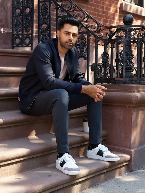 Hassan Minhaj Style, Patriot Act Hasan Minhaj, King Hassan, Hasan Minhaj, Minimalist Fashion Men, Fashion Basics, Best Dressed Man, Pic Pose, Celeb Style