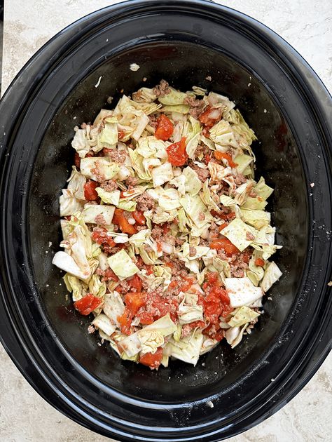 Slow Cooker Unstuffed Cabbage Rolls - Fit Slow Cooker Queen Unstuffed Cabbage Soup, Beef Cabbage Soup, Low Carb Instant Pot Recipes, Paleo Pasta, Unstuffed Cabbage Rolls, Unstuffed Cabbage, Cabbage Rolls Recipe, Meat Salad, Corn Beef And Cabbage