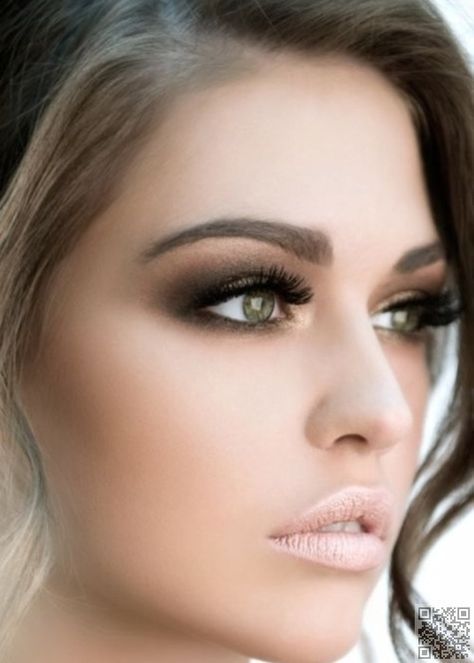 11 #Awesome #Makeup Tips for #Green Eyes ... Machiaj Smokey Eyes, Trucco Smokey Eye, Green Eyes Pop, Wedding Makeup Bridesmaid, Amazing Wedding Makeup, Beautiful Wedding Makeup, Wedding Makeup For Brunettes, Gorgeous Wedding Makeup, Wedding Eyes