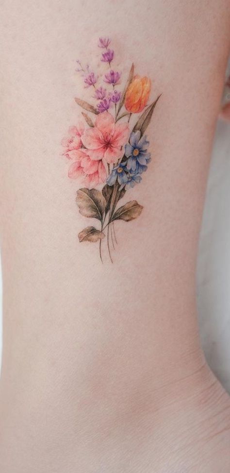 Minimalist Floral Tattoo, Birth Flower Bouquet Tattoo, Dainty Flower Tattoos, Colorful Flower Tattoo, Beautiful Tattoo Designs, Flor Tattoo, Carnation Tattoo, Flower Bouquet Tattoo, Birth Flower Bouquet