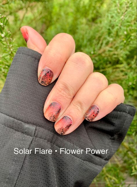 Color Street Flower Power, Color Street Solar Flare, Mani Ideas, Nail Color Combos, Mixed Mani, Power Colors, Solar Flare, Manicure Ideas, Street Nails