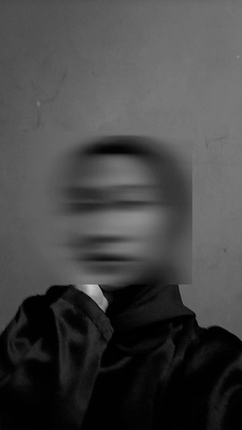 Similarity Photography, Blurred Face Aesthetic, Sophia Begg, Motion Blur Portrait, Blurred Portrait, Altered Faces, Blurred Face, Photo Blur, Motion Blur Photography