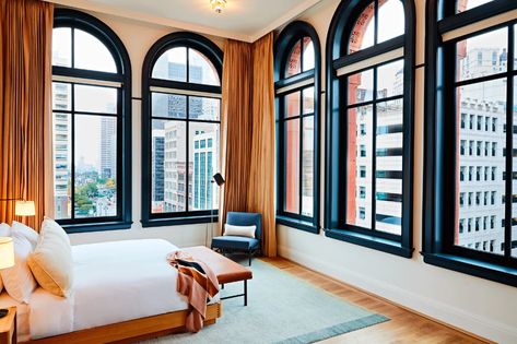 Detroit's New Shinola Hotel Is the Talk of the Town | Architectural Digest Hotel Interior Bedroom, Shinola Hotel, Boutique Hotels Interiors, Luxury Hotels Interior, Lobby Interior, Hotel Interior Design, Hotel Interiors, Master Bedrooms, Living Room Spaces